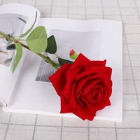 Rose artificielle en velours rouge QiHao pour bouquet de mariée, centre de table de mariage, décoration de fête, décoration de la maison