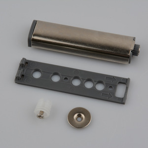 Loquet de porte magnétique en alliage d'aluminium avec une force de 25 N pour tiroirs d'armoires, design minimaliste - Product Image 1