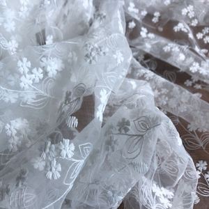 Tessuto di pizzo ricamato bianco tessuto di Organza gonne di abbigliamento di fotografia di matrimonio panno di sfondo - Product Image 2