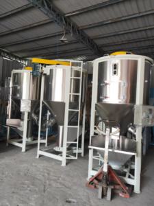 Mezclador vertical de alta calidad Mezclador de silo de plástico Mezclador agitador industrial Licuadora - Product Image 5