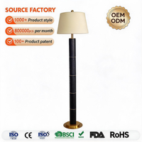 Lampe sur pied, cuir, métal, lin, à brancher, interrupteur, variateur d'intensité, hôtel, café, décoration, ambiance, lampe LED