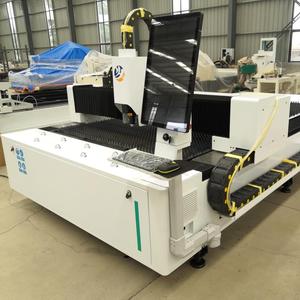 Machine de découpe laser à fibre pour tôles métalliques en acier inoxydable, fer et aluminium, haute performance YIHAI, refroidissement par eau, compatible Cypcut BMP/DWG - Product Image 1