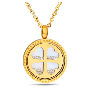 Collar con Colgante de Trébol Redondo Dorado con Corazones de Diamantes de 22MM, Cadena de Acero Inoxidable para Uso Diario - Product Image 1