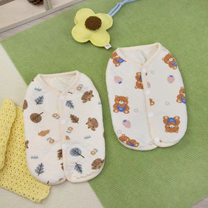 <span class=keywords><strong>2026</strong></span> Atacado Roupas de Cachorro de Desenho Animado Outono Inverno Pijama Colete de Algodão com Botões nas Costas para Teddy Bear Bichon Cães Pequenos - Product Image 3