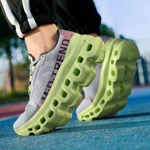 Chaussures de course respirantes pour hommes, légères, en maille, antidérapantes, avec semelle en caoutchouc épaisse, à enfiler - Product Image 2