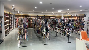 กระเป๋าหิ้วกระดาษดูปองท์ MX Wholesale แบบใช้ซ้ำได้ พร้อมหูหิ้วแบบเจาะรู สำหรับใส่ของช้อปปิ้ง - Product Image 6