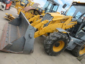 China Made Multi Functional <b>Used</b> Backhoe Loader Liugong 777 Hot Sale - Product Image 4
