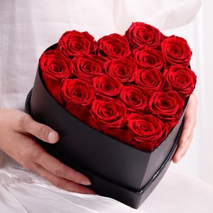 16 Pcs Tête De Rosas Dans Une Boîte Noire Pour La Décoration Fleur Éternelle Rose Préservée Dans Une Boîte En Forme De Coeur - Product Image 4