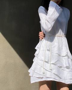 Nouveau design été décontracté ample à manches longues O cou <span class=keywords><strong>multicouche</strong></span> volants vêtements de vacances femmes <span class=keywords><strong>blanc</strong></span> lin Maxi robe - Product Image 5