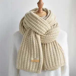 Custom Scarf With Logo For Women Outdoor Solid Color Designer Knitted Scarf Beauty Stylish Retro Daily Winter Scarf Warm