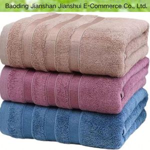 Lot de 2 serviettes de bain ultra douces et super absorbantes GC GAVENO CAVAILIA, 499 GSM, en coton égyptien, texture lin, rose blush, 80x140cm - Product Image 4