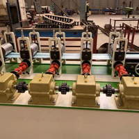 Vitesse de porte de volet de rouleau de mousse de polyuréthane 10-15 m/min petit pain formant la machine prix usine de fabrication