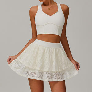 Set pakaian olahraga wanita, setelan 2 potong pakaian olahraga tenis, rok renda, Bra Racerback, celana pendek bawaan, pakaian olahraga - Product Image 6