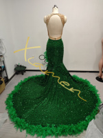 Robe de Soirée de Luxe Ocstrade Or et Strass, Robe de Bal Verte à Fente Haute, Tulle Perlé, Volants et Traîne de Plumes, Robes de Bal 2026