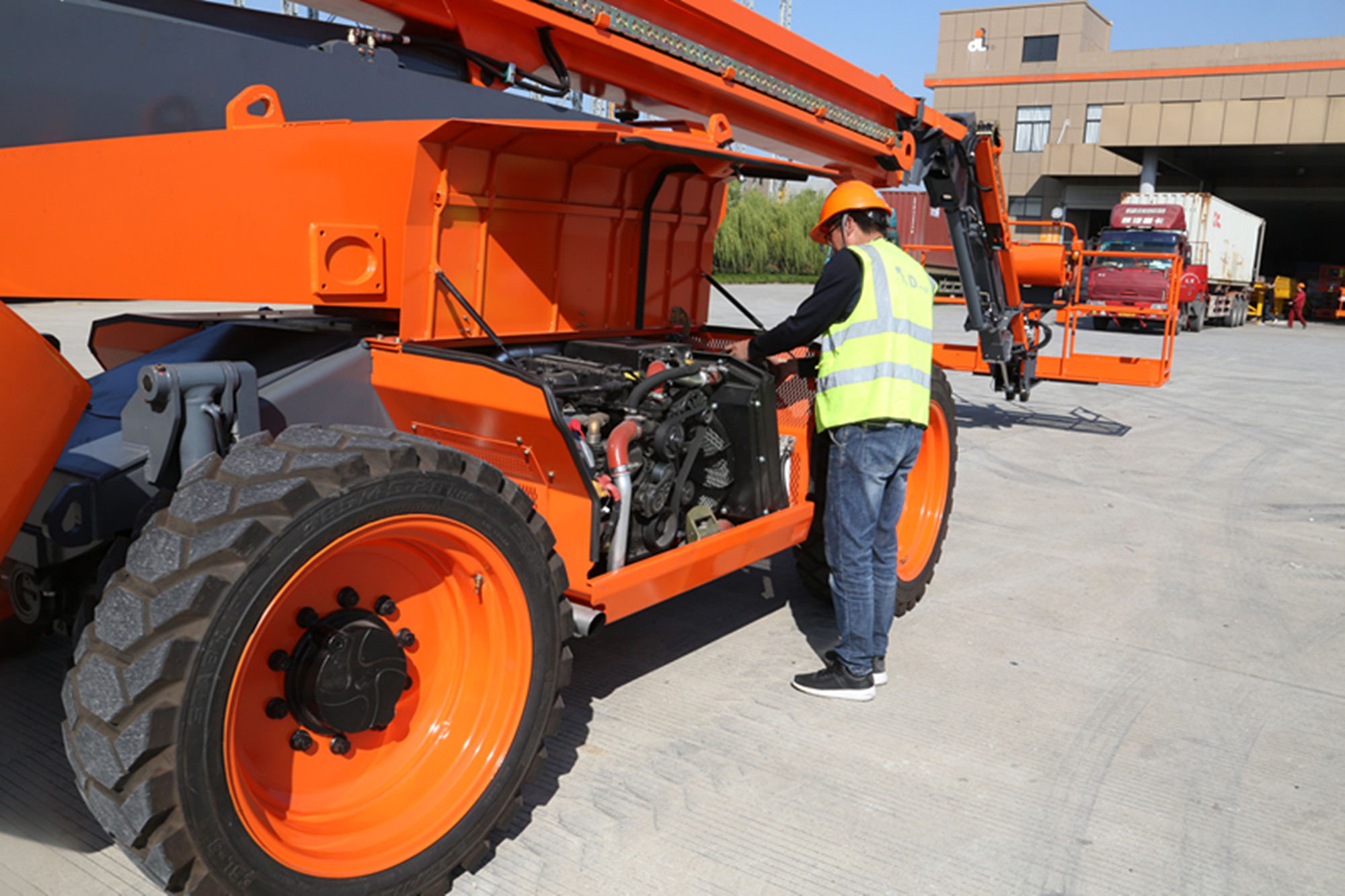 Hot Sale 20M Aerial Work Platform GTBZ20AE Telescopic Boom Lift Price List