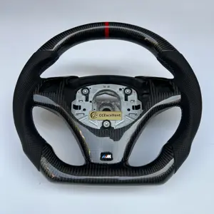 ل BMW E90 M3 سلسلة مخصص الكربون الألياف عجلة القيادة مع شريط أحمر الكربون تقليم أسود جلد مثقب