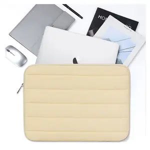 2024 New Arrival Laptop Carrying Case Puffy Laptop Sleeve 15 Inch Laptop Sleeve