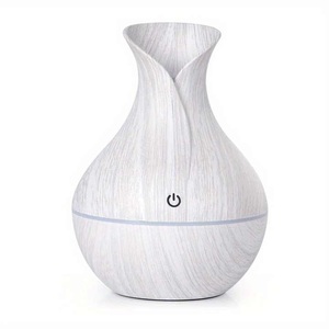<span class=keywords><strong>Humidificador</strong></span> de Aire Portátil USB Mini con Luz, Difusor de Aroma de Aceites Esenciales con Logotipo Personalizado y Acabado en Madera <span class=keywords><strong>para</strong></span> Uso en Exteriores, Hoteles, Autos y Autocaravanas - Product Image 3