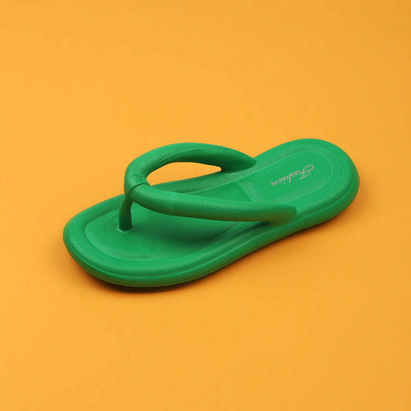 สีเขียว