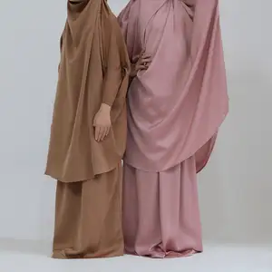 新着キッズツーピースイスラム教徒の祈りのドレスアバヤセットロングヒジャーブアバヤイスラム服イスラム教徒のヒマルジルバブオーバーヘッド
