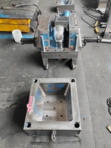 Tùy chỉnh xe máy Mũ bảo hiểm khuôn làm khuôn ép nhựa đúc Mũ bảo hiểm vỏ khuôn - Product Image 5