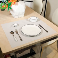OKSILICONE Sets de table rectangulaires en silicone antidérapants et isolants, tapis de table pliables en silicone pour enfants
