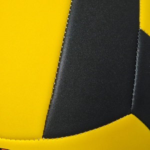 Nuevo Balón de Voleibol Oficial Tamaño 5, Ligero y Suave para Principiantes, Cubierta de Espuma EVA Compuesta, Balón de Entrenamiento Suave para las Piernas - Product Image 3