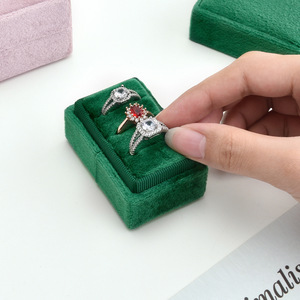 Estuche Pequeño Cuadrado para Joyas, Estuche de Terciopelo Pequeño y Bonito, Estuche para Empaque de Joyas al por Mayor - Product Image 4