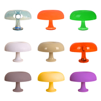 Lampe de table en acrylique colorée en forme de champignon, lampe de chevet LED moderne avec base en plastique, veilleuse décorative pour chambre à coucher et salon