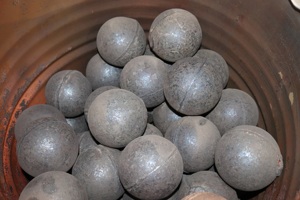 Bolas de Molienda de Acero Inoxidable con Alto Contenido de Cromo y Alta Eficiencia de Molienda de 50 mm, Fundición por Inyección, Industria Química - Product Image 4