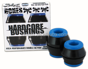 Buses de skateboard noires rigides en matériau souple et durable - Product Image 1