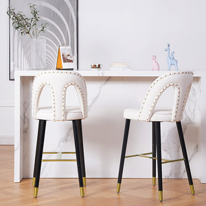 <span class=keywords><strong>Tabouret</strong></span> haut nordique moderne <span class=keywords><strong>de</strong></span> luxe léger en chêne pour la salle à manger et le salon pour la maison Design <span class=keywords><strong>Bar</strong></span> Réception Chaise <span class=keywords><strong>de</strong></span> réception - Product Image 2