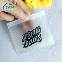 Sacs en plastique givré en gros avec séparateur pour bijoux, mini-sacs en PVC avec fermeture éclair et logo personnalisé