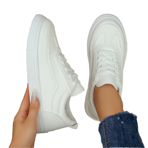 รองเท้าผ้าใบสีขาวลำลองสำหรับผู้หญิง น้ำหนักเบา ระบายอากาศได้ดี แฟชั่นทันสมัย สวมใส่สบาย แบบหุ้มข้อต่ำ เหมาะสำหรับเดินทุกวัน - Product Image 2