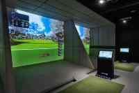 Simulateur de golf tout-en-un A1 Pro avec capteur supérieur |   Ensemble complet avec accessoires et options supplémentaires |   Haute précision pour le golf