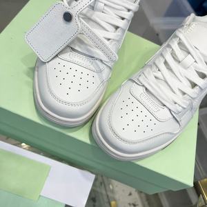 Chaussures de sport basses élégantes de marque de luxe, respirantes, imperméables, décontractées, en forme de flèche, unisexe, blanches - Product Image 5