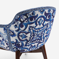 Chaise de loisirs italienne de marque de luxe faite à la main au design minimaliste tissu à fleurs bleues rembourré pour la maison bureau chambre à coucher italienne