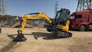 Offre Spéciale – Nouvelle Mini-Excavatrice Compacte sur Chenilles 9035FZTS de Quatre Tonnes, Zéro Balancement Arrière, Puissante et Fiable - Product Image 6