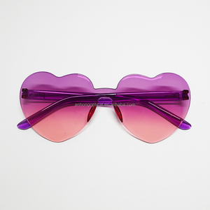نظارات لوليتا عتيقة لطيفة أنثوية ظلال على شكل قلب إطار أزرق نظارات شمسية عاكسة بلاستيكية للنساء - Product Image 3