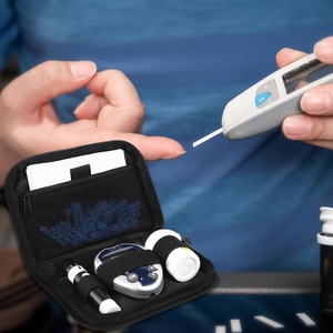 Estuche de herramientas EVA de viaje personalizado para <span class=keywords><strong>One</strong></span> <span class=keywords><strong>Touch</strong></span> Ultra 2/Accu Chek Monitor de <span class=keywords><strong>glucosa</strong></span> en sangre Estuche de transporte Organizador para diabéticos Bolsa de transporte - Product Image 4