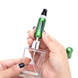 <span class=keywords><strong>Bouteille</strong></span> de parfum en métal d'atomiseur cosmétique de verre rechargeable en aluminium rond de 5ml avec le pulvérisateur de pompe - Product Image 1