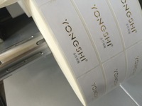 Machine de découpe automatique à plat avec interface de contrôle de transmission servo pour impression flexographique et guidage de papier en continu