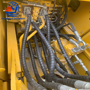 Excavadora de cadenas Komatsu PC210LC-8 usada, modelo 2024 de alta calidad, cucharón de 0.9m, potencia de 110KW, peso operativo de 21 toneladas - Product Image 5