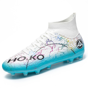 Nuevas botas de fútbol con tacos largos y transpirables para hombre y mujer, ideales para entrenamiento en césped. - Product Image 2