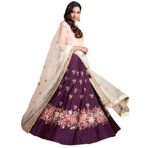 Impresionantes conjuntos de mujer Lehenga Choli Bordados florales morados - Product Image 1