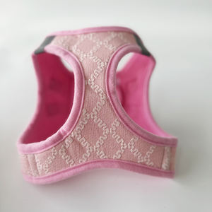 Arnés de Perro Ajustable Pequeño de Lujo Personalizado para Invierno, para Pasear al Perro al Aire Libre - Product Image 4