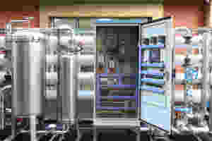 PLC automatique <span class=keywords><strong>40m3</strong></span>/<span class=keywords><strong>h</strong></span> forage purification de l'eau osmose inverse <span class=keywords><strong>filtre</strong></span> traitement de l'eau de rivière pour usine d'eau potable - Product Image 6