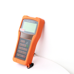 جهاز قياس تدفق بالموجات فوق الصوتية محمول يُثبت بالمشبك مع شاشة LCD، مصنوع من سبائك الألومنيوم لقياس زيت التشحيم والوقود والزيت الهيدروليكي، معتمد من ISO بدقة +/-1%، متاح بخدمة التصنيع حسب الطلب - Product Image 1