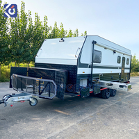CAMPTRL Hauler Motorhome avec espace de vie complet et cuisine intégrée