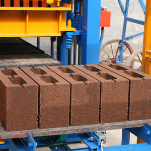 Machine de fabrication de briques creuses en ciment entièrement automatique à <span class=keywords><strong>prix</strong></span> d'usine pour pavés au Nigeria - Product Image 2